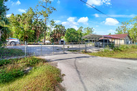 410 Everglades Blvd S